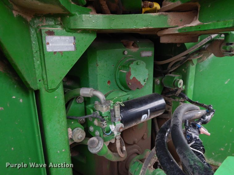 image for item HO9326 1982 John Deere 8560  4WD tractor