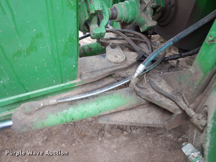 image for item HO9326 1982 John Deere 8560  4WD tractor