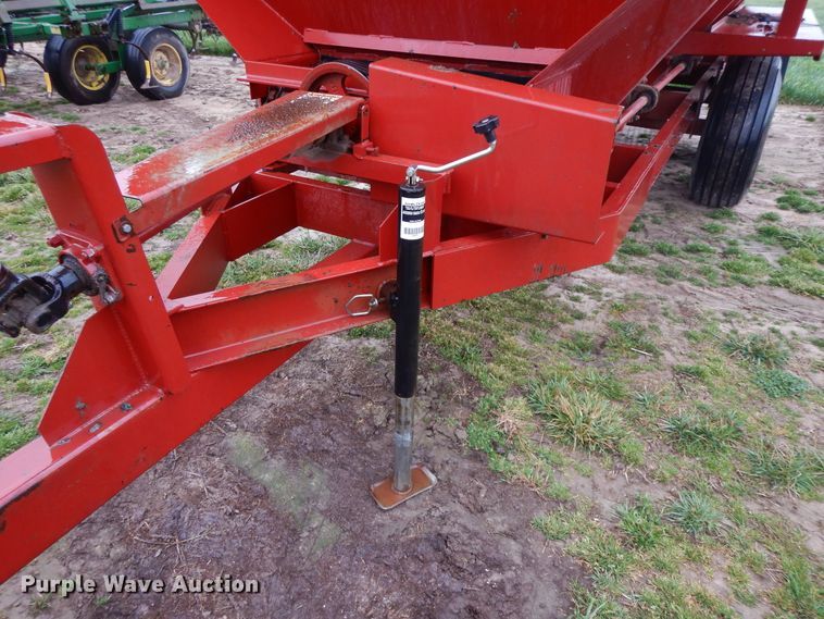 image for item HO9327 BBI  manure spreader