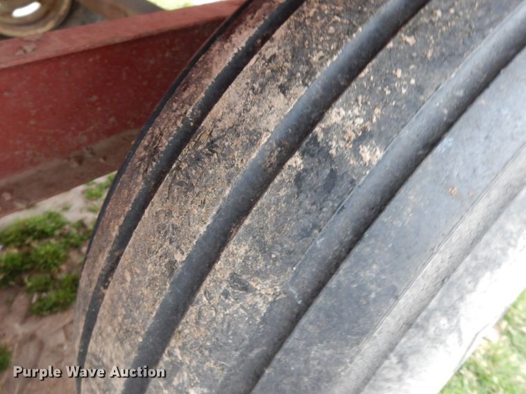 image for item HO9327 BBI  manure spreader