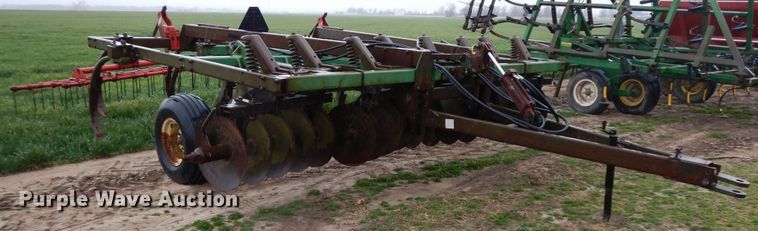 image for item HO9329 John Deere  field cultivator