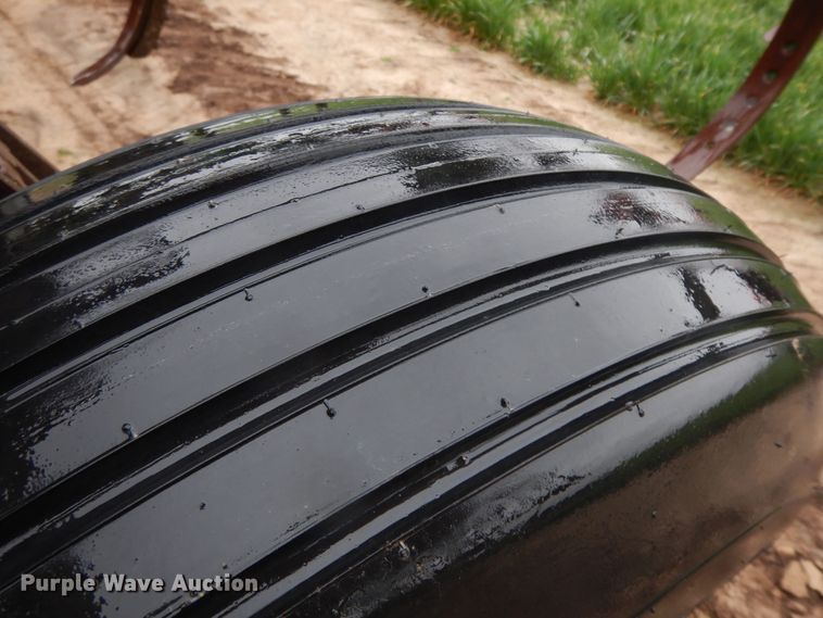 image for item HO9329 John Deere  field cultivator