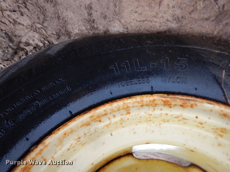 image for item HO9329 John Deere  field cultivator