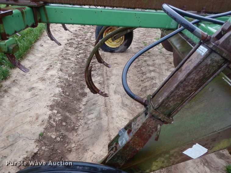 image for item HO9329 John Deere  field cultivator