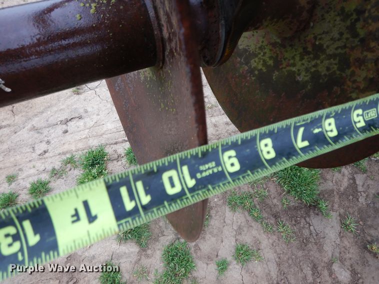 image for item HO9329 John Deere  field cultivator