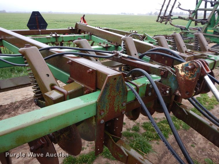 image for item HO9329 John Deere  field cultivator