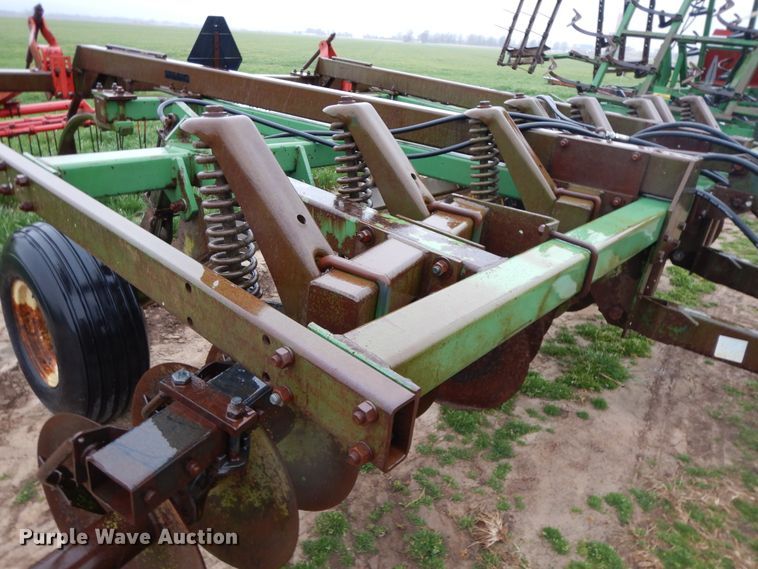 image for item HO9329 John Deere  field cultivator