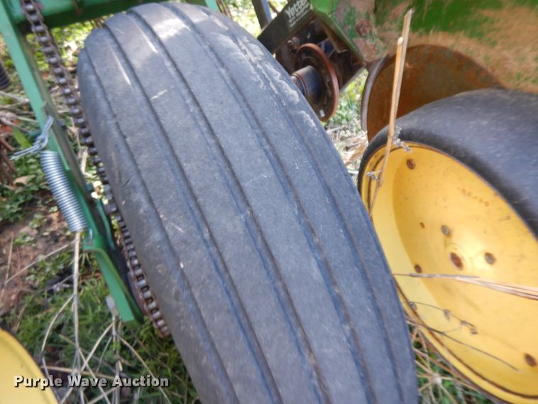 image for item HO9334 John Deere 7200 Max Emerge 2  no-till planter