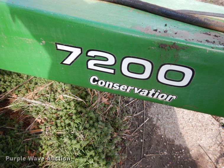 image for item HO9334 John Deere 7200 Max Emerge 2  no-till planter