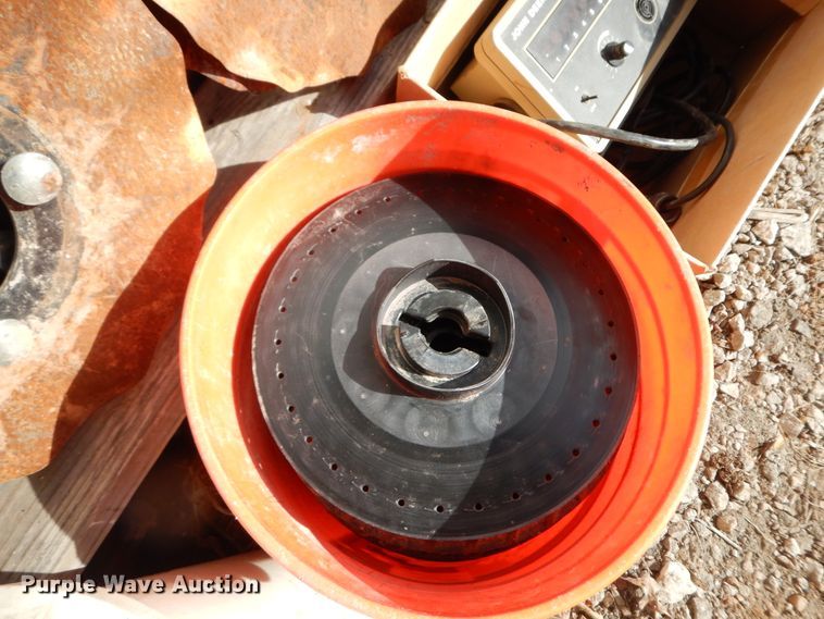 image for item HO9334 John Deere 7200 Max Emerge 2  no-till planter