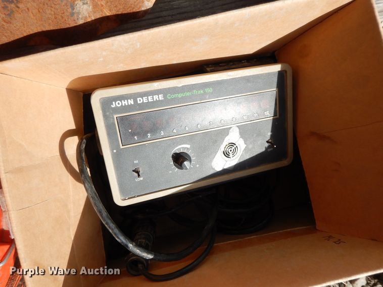 image for item HO9334 John Deere 7200 Max Emerge 2  no-till planter