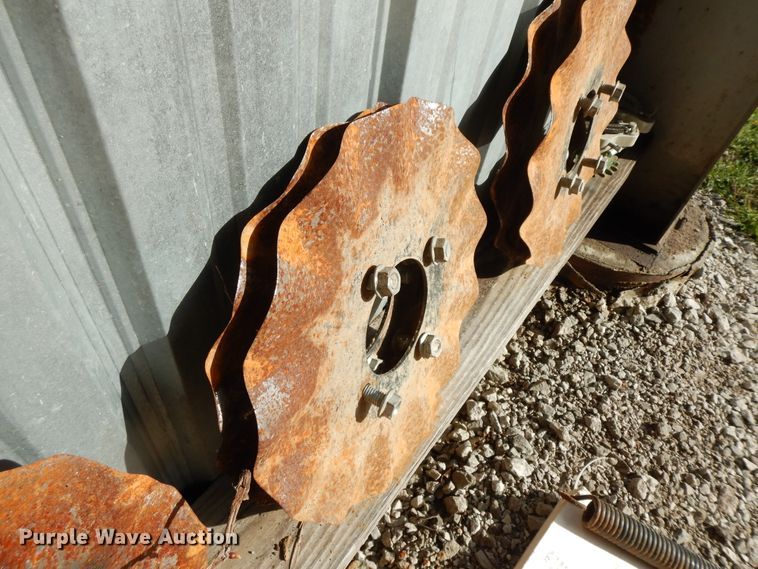 image for item HO9334 John Deere 7200 Max Emerge 2  no-till planter