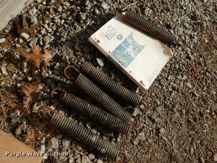 image for item HO9334 John Deere 7200 Max Emerge 2  no-till planter