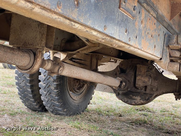 image for item HR9485 1979  Chevrolet C70  grain truck