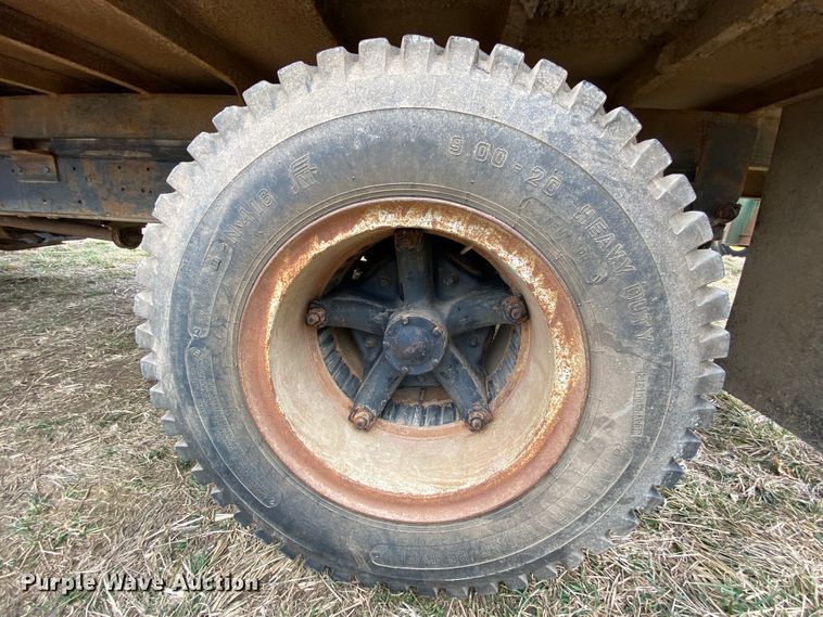 image for item HR9485 1979  Chevrolet C70  grain truck