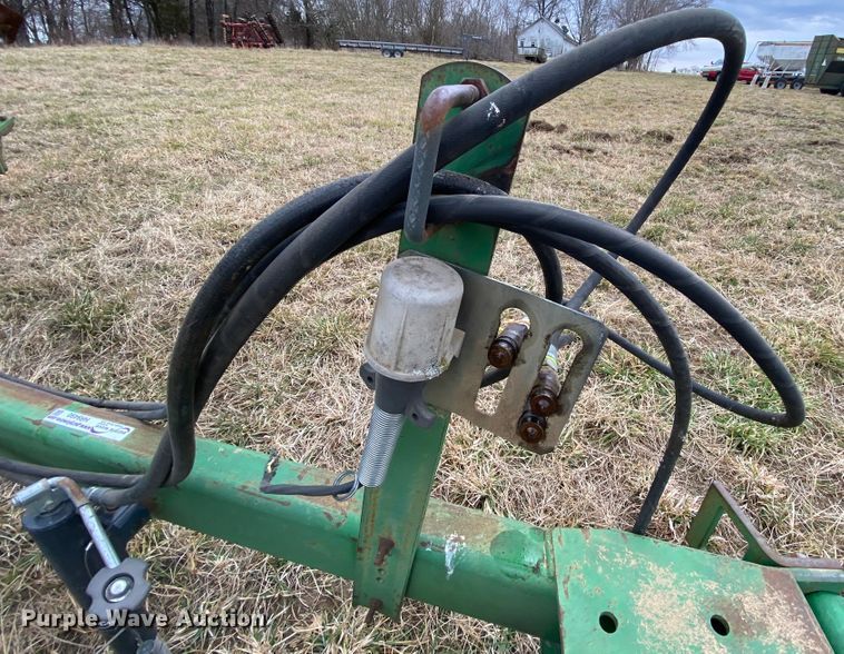 image for item HR9490 John Deere 980  field cultivator