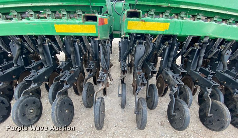 image for item HR9491 Great Plains 2N2410  no-till grain drill