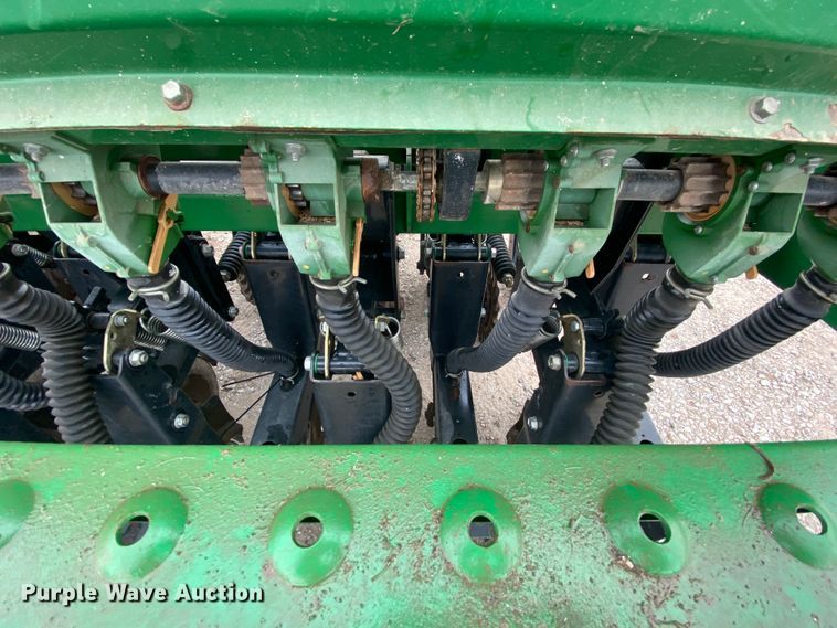 image for item HR9491 Great Plains 2N2410  no-till grain drill