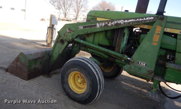 image for item HS9982 1975 John Deere 4630  tractor