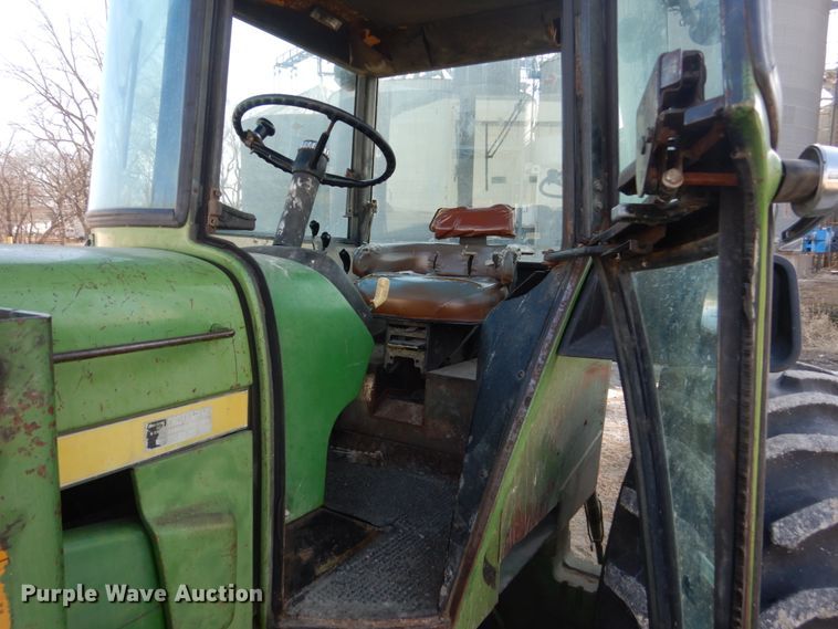 image for item HS9982 1975 John Deere 4630  tractor