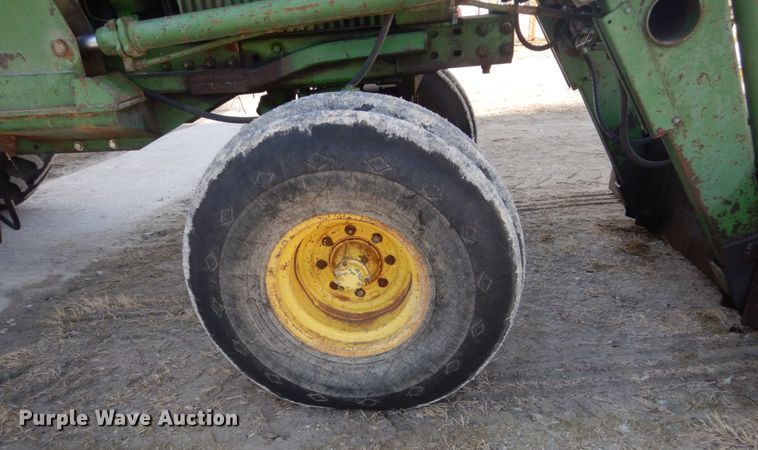 image for item HS9982 1975 John Deere 4630  tractor