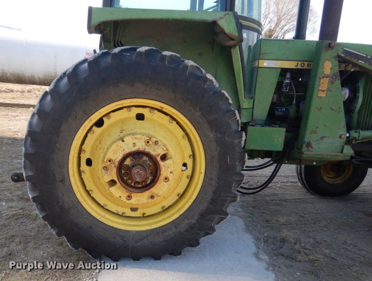 image for item HS9982 1975 John Deere 4630  tractor