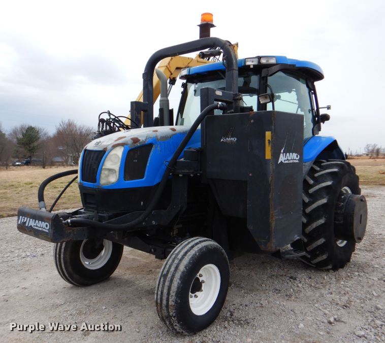 image for item HX9176 2004 New Holland TS115A  tractor