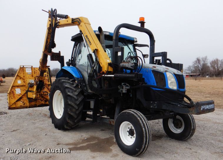 image for item HX9176 2004 New Holland TS115A  tractor