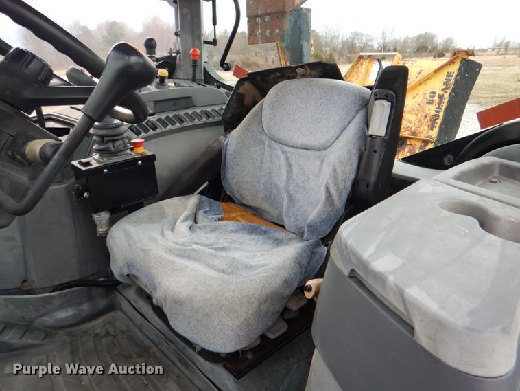 image for item HX9176 2004 New Holland TS115A  tractor