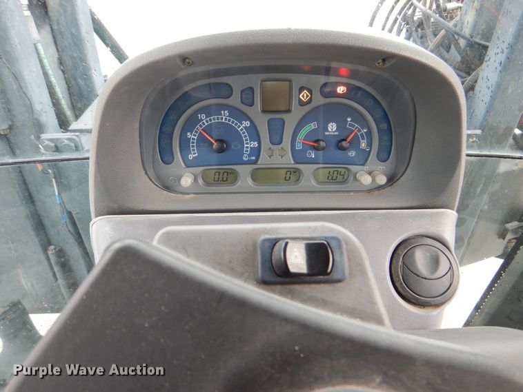 image for item HX9176 2004 New Holland TS115A  tractor