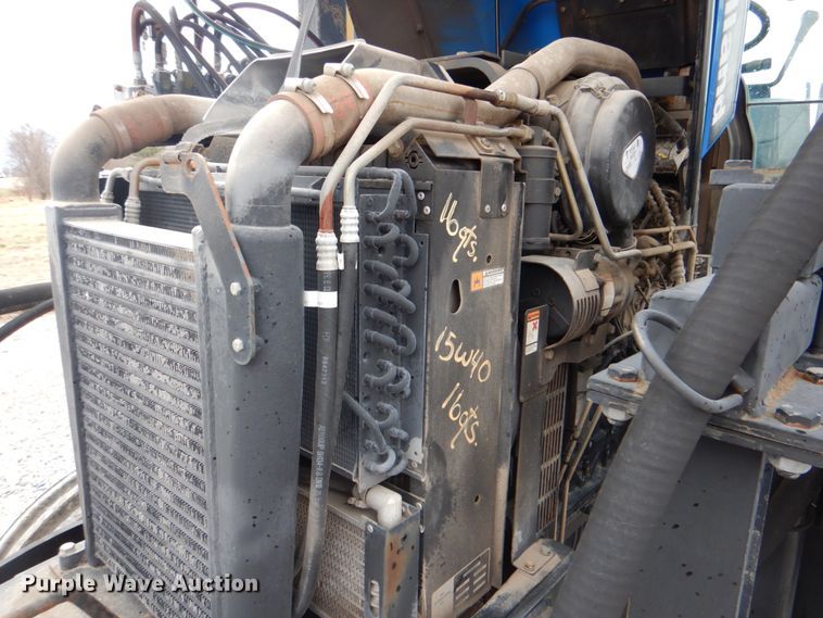 image for item HX9176 2004 New Holland TS115A  tractor