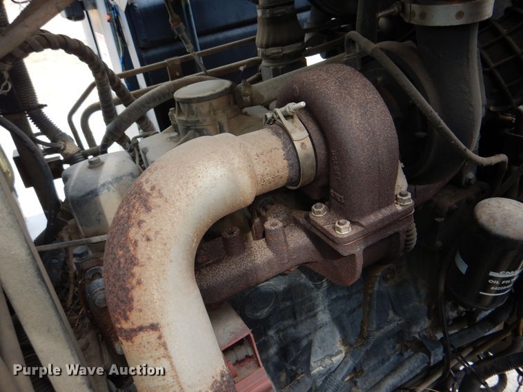 image for item HX9176 2004 New Holland TS115A  tractor