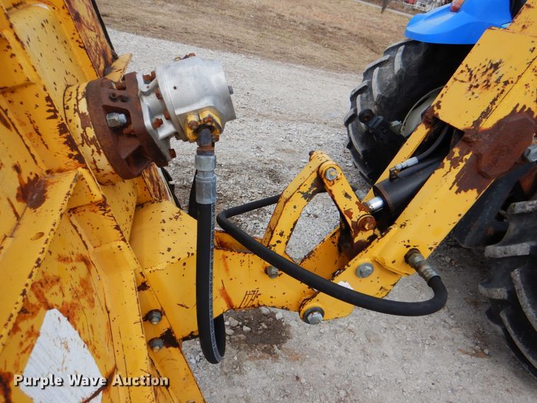 image for item HX9176 2004 New Holland TS115A  tractor