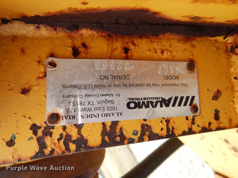 image for item HX9176 2004 New Holland TS115A  tractor