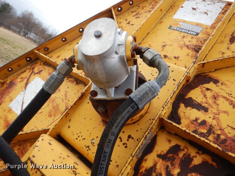 image for item HX9176 2004 New Holland TS115A  tractor