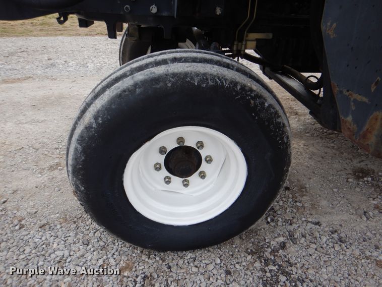 image for item HX9176 2004 New Holland TS115A  tractor