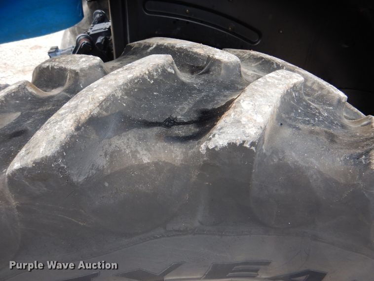 image for item HX9176 2004 New Holland TS115A  tractor