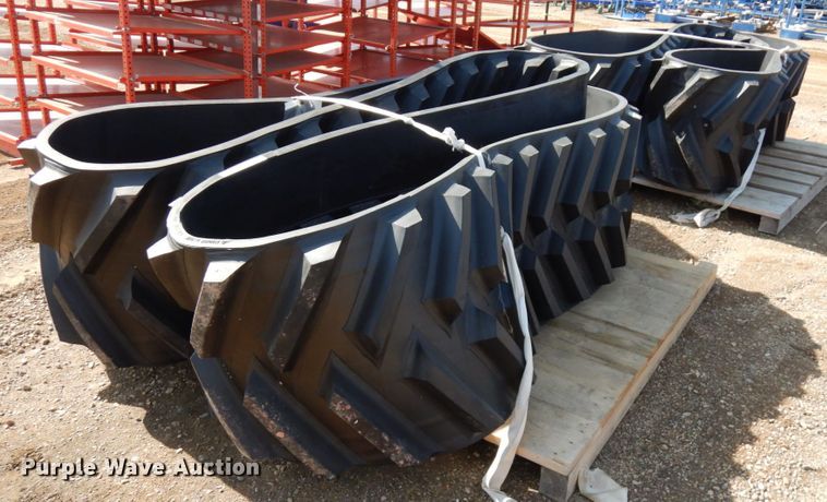 image for item IA9443 (2) Camsco AG3500 tracks