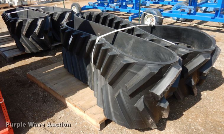 image for item IA9443 (2) Camsco AG3500 tracks