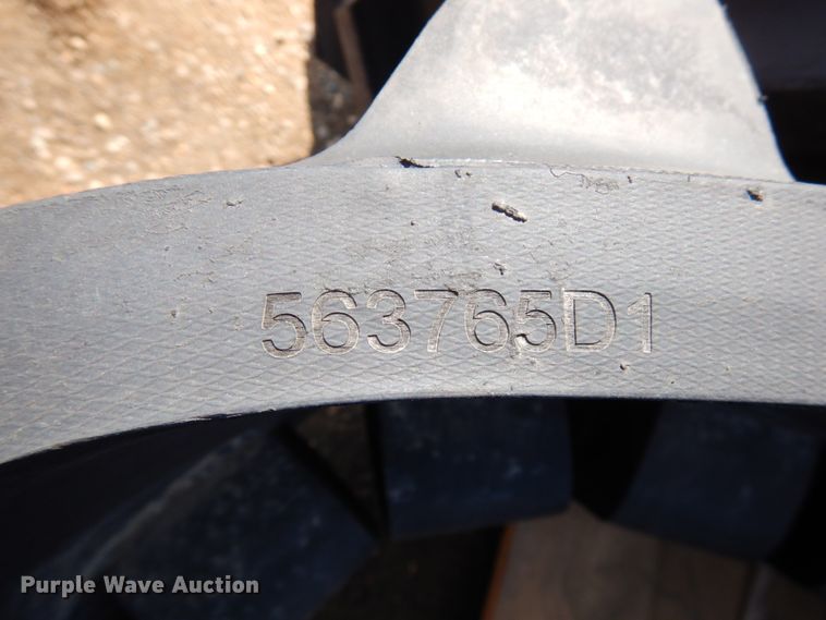 image for item IA9443 (2) Camsco AG3500 tracks