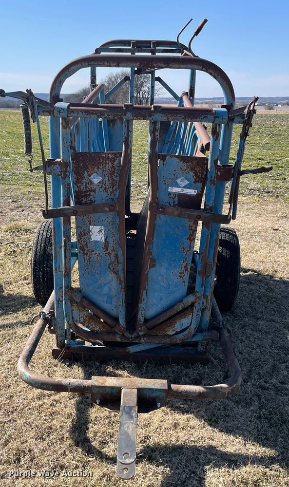 image for item II9257 Priefert 85  livestock squeeze chute
