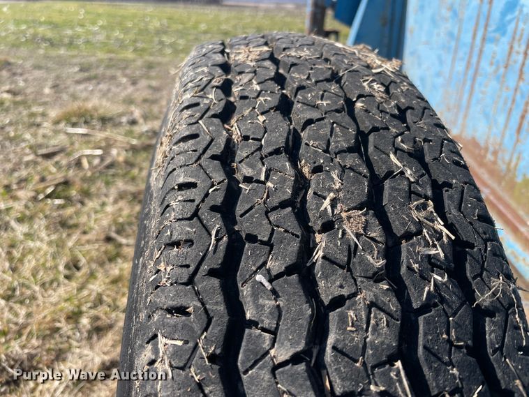 image for item II9257 Priefert 85  livestock squeeze chute