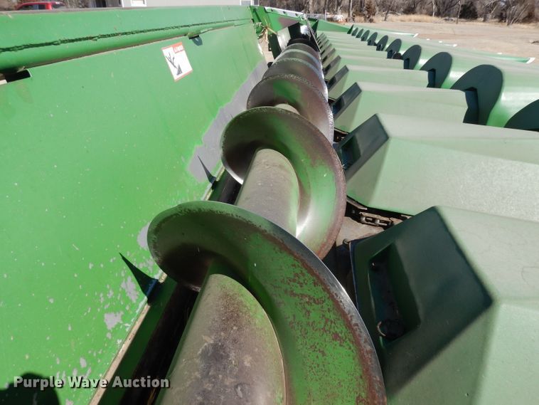 image for item IP9064 John Deere  corn head