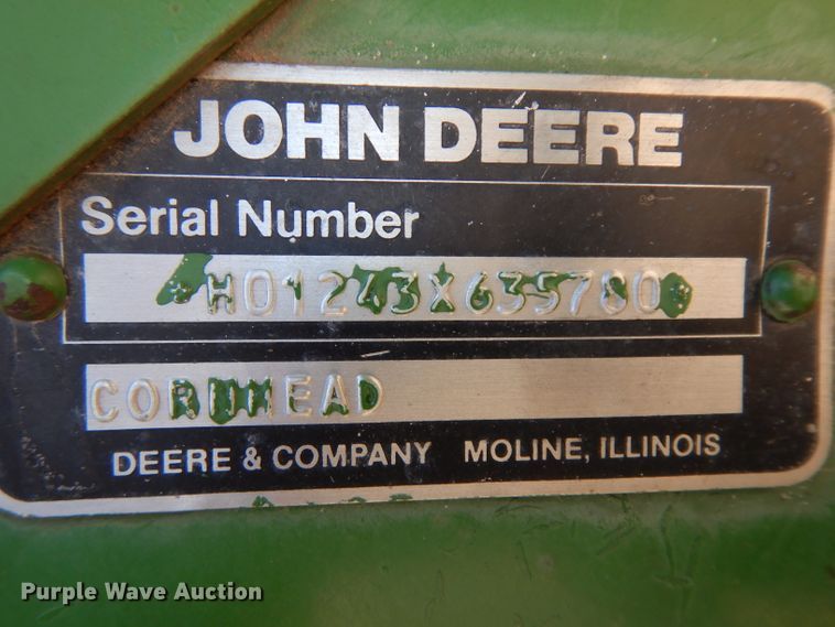 image for item IP9064 John Deere  corn head