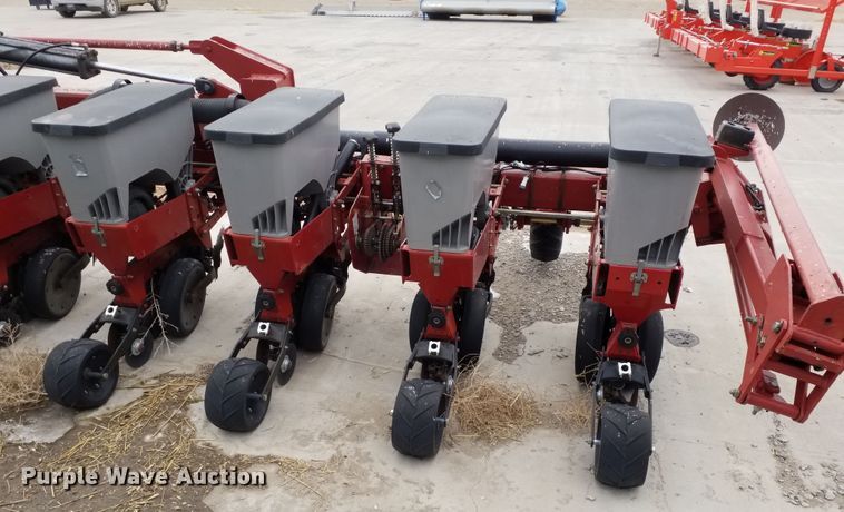 image for item IP9084 Case IH 1200  no-till planter