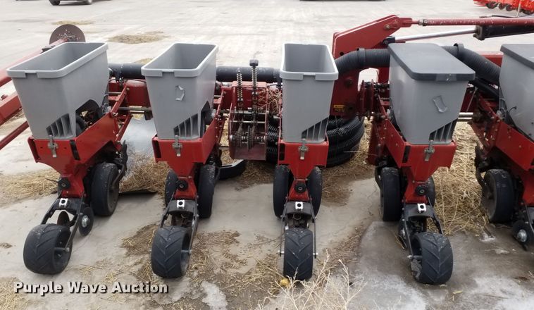 image for item IP9084 Case IH 1200  no-till planter