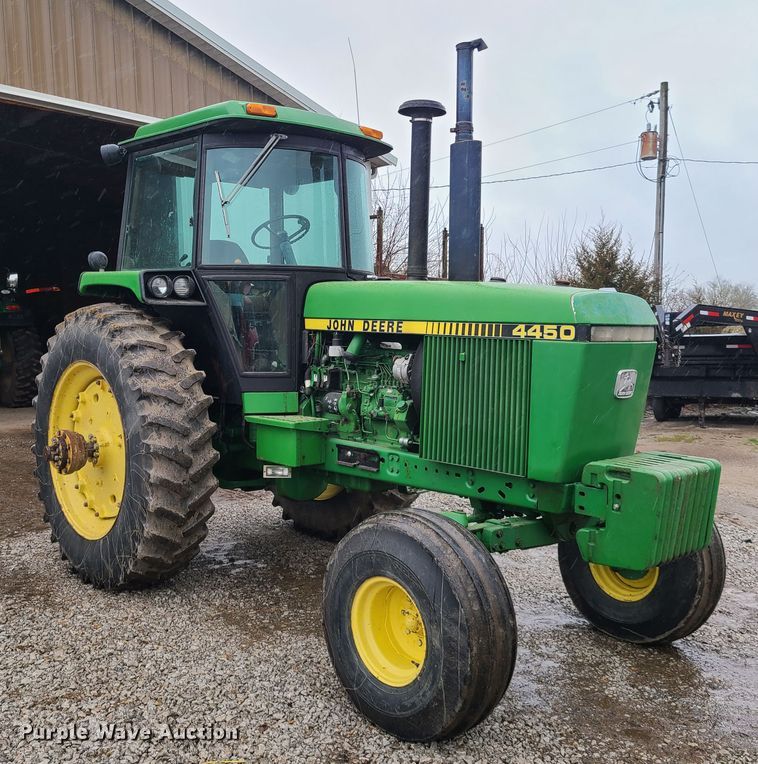 image for item IQ9065 1985 John Deere 4450  tractor