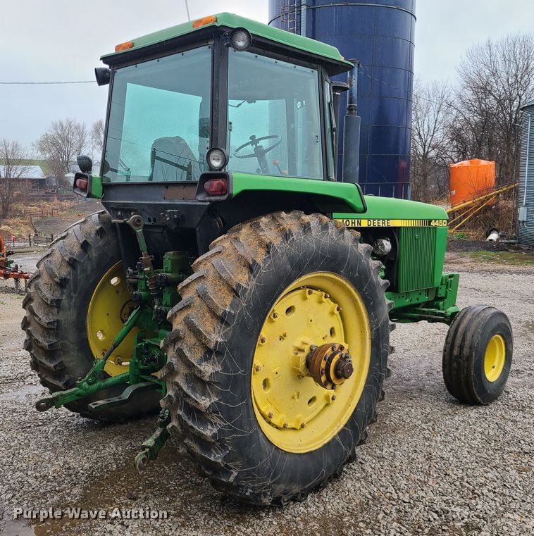 image for item IQ9065 1985 John Deere 4450  tractor