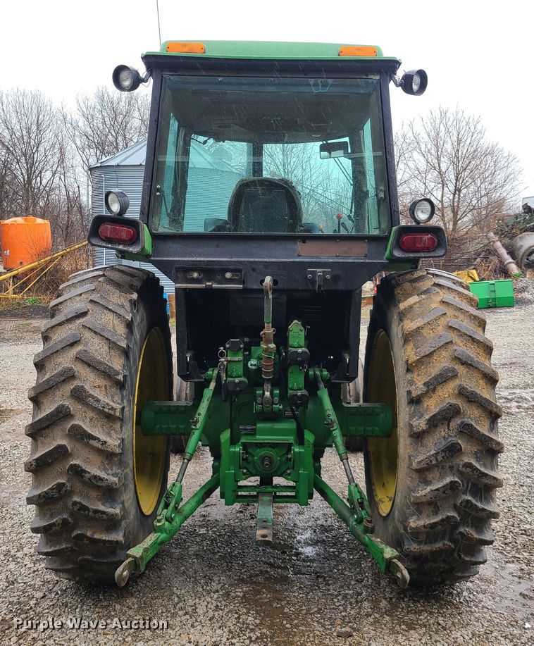 image for item IQ9065 1985 John Deere 4450  tractor