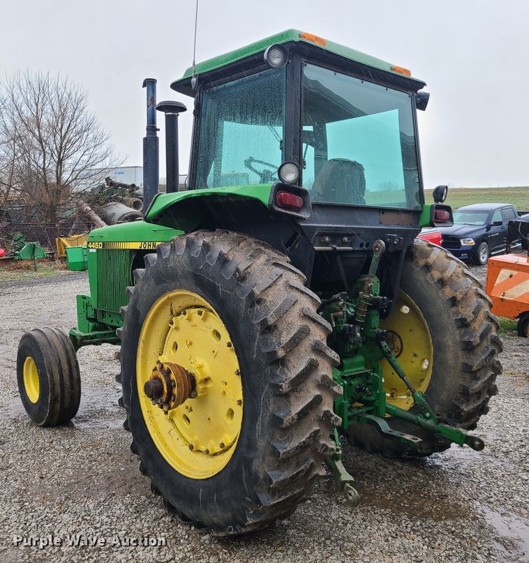 image for item IQ9065 1985 John Deere 4450  tractor